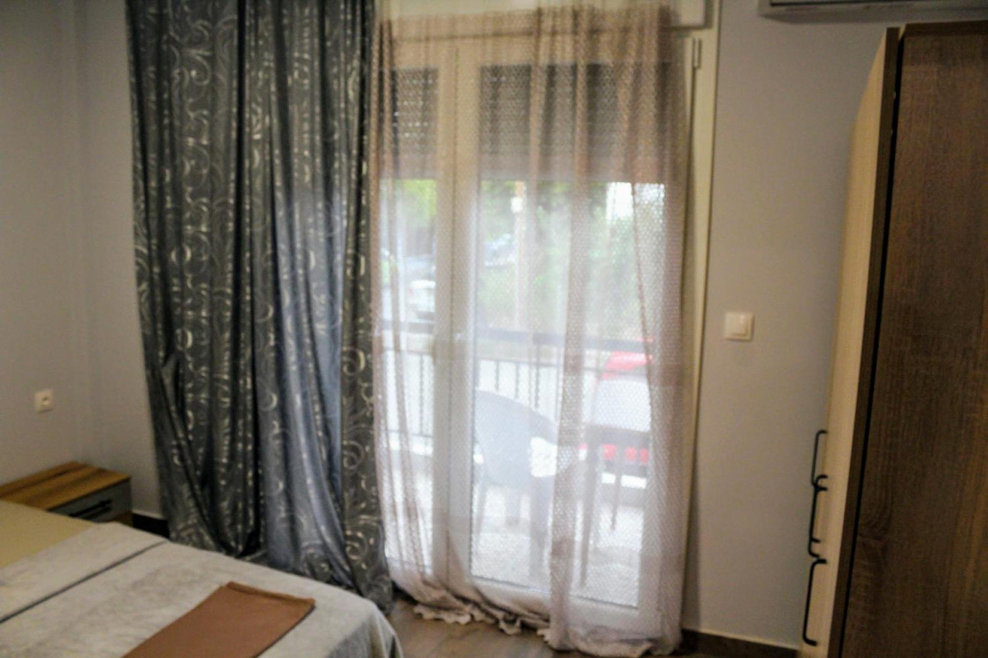 Konstantinos Apartment Nea Moudania Exterior foto
